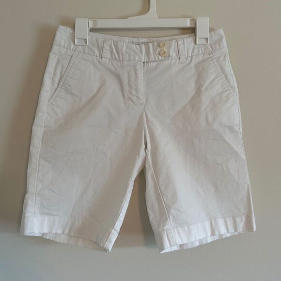 Vineyard Vines Bermuda Shorts SIZE 2 - Picture 1 of 3
